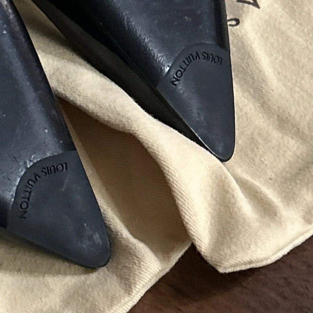 Louis Vuitton Patent Leather Slingback Pumps Women's Size: 38/8 With Dust‎ Bags